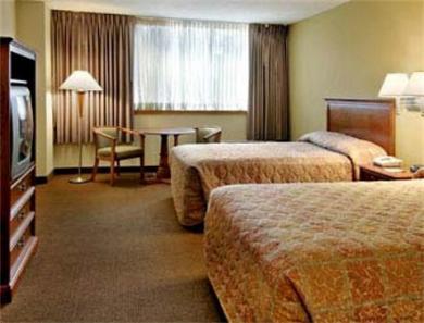 Days Inn & Suites Tallahassee Conference Center I-10 Hotel Rom bilde